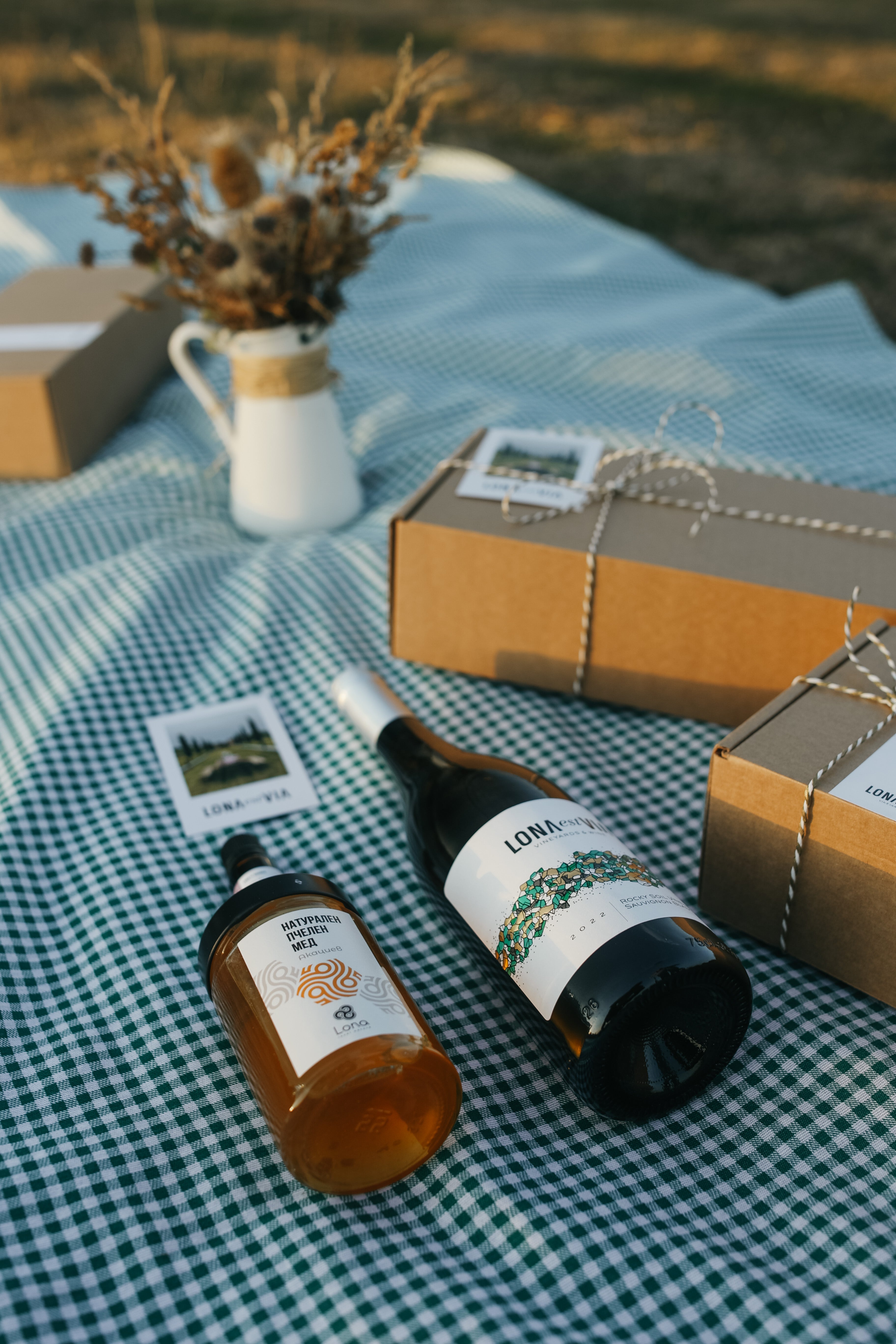 Подаръчна кутия - Вино, Мед и Лавандула